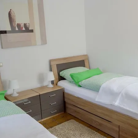 Ferienwohnung Baj *